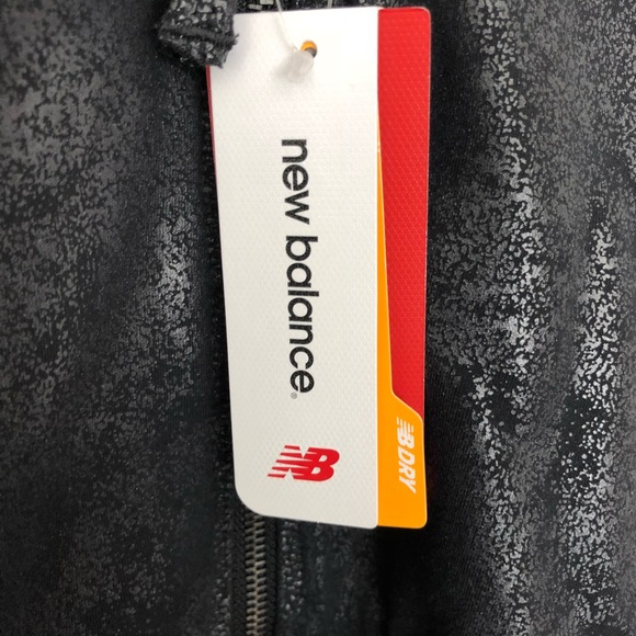 💥NEW BALANCE JACKET💥 - Picture 3 of 4